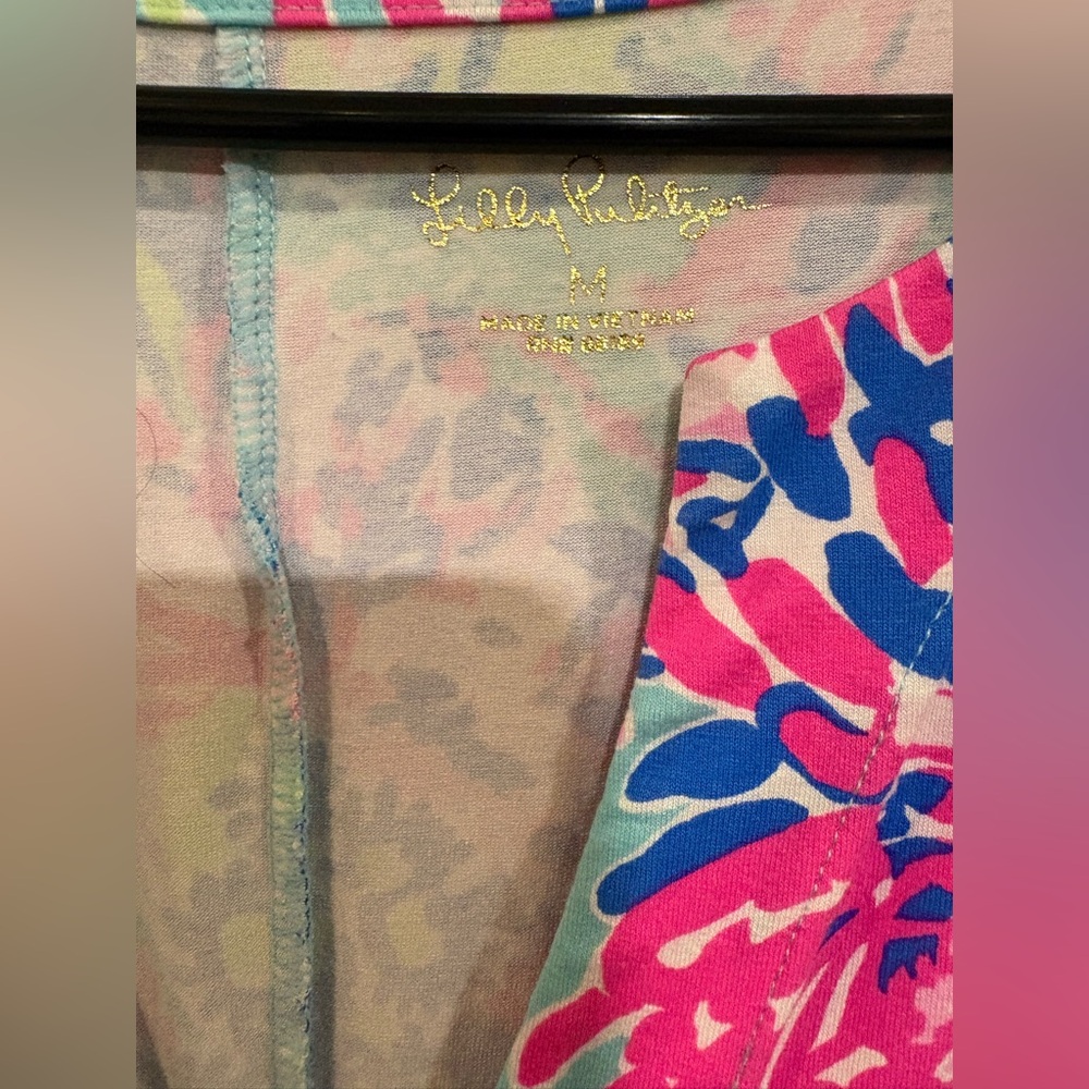 Vibrant Lilly Pulitzer Floral Short Sleeve Dress - Picture 2 of 4